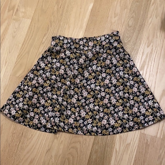 SOLD Charlotte Russe Skater Skirt | Size- Small - Picture 2 of 4